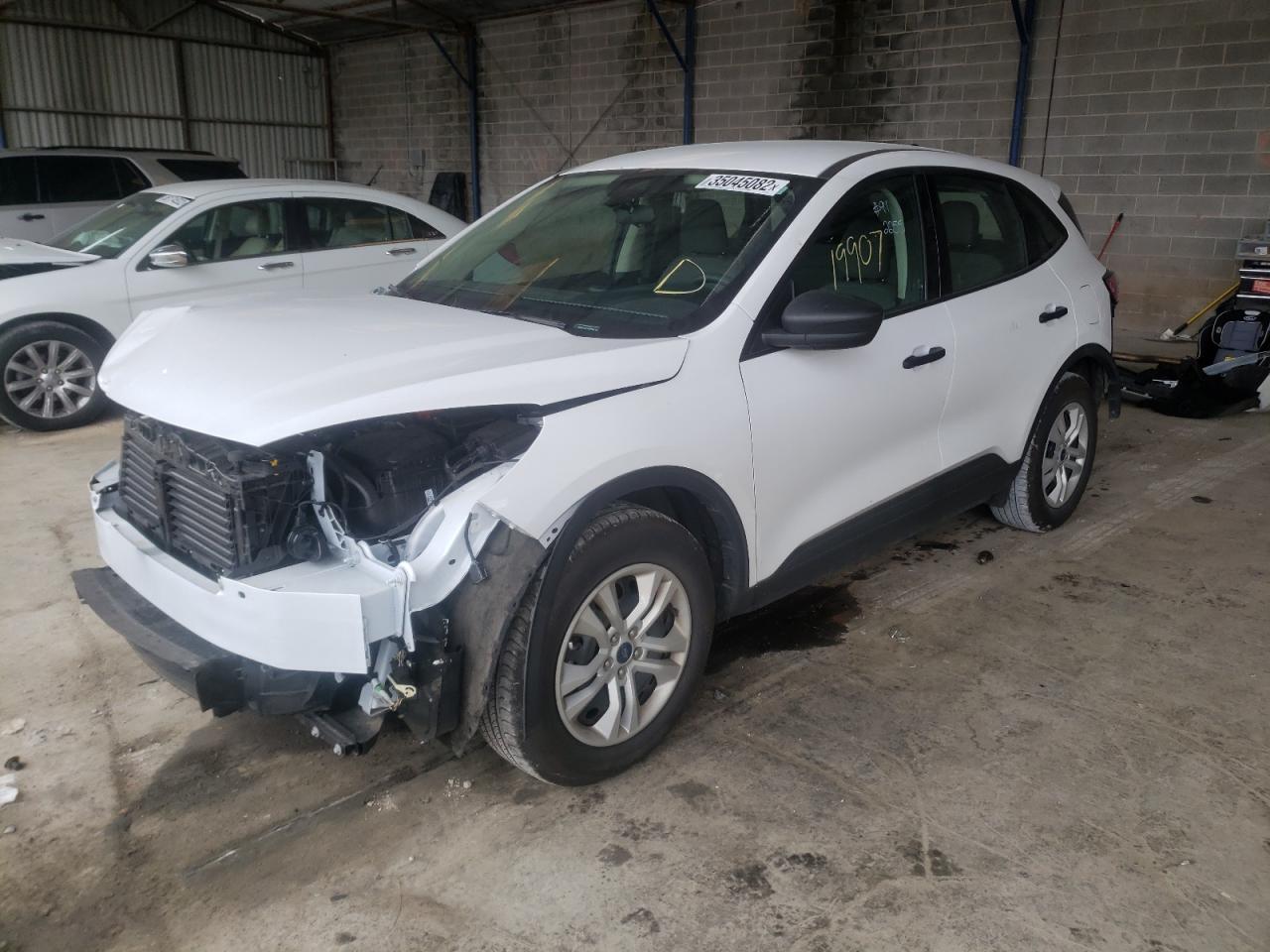 Photo 2 from auction – 2020 FORD ESCAPE S with VIN 1FMCU0F61LUA22255