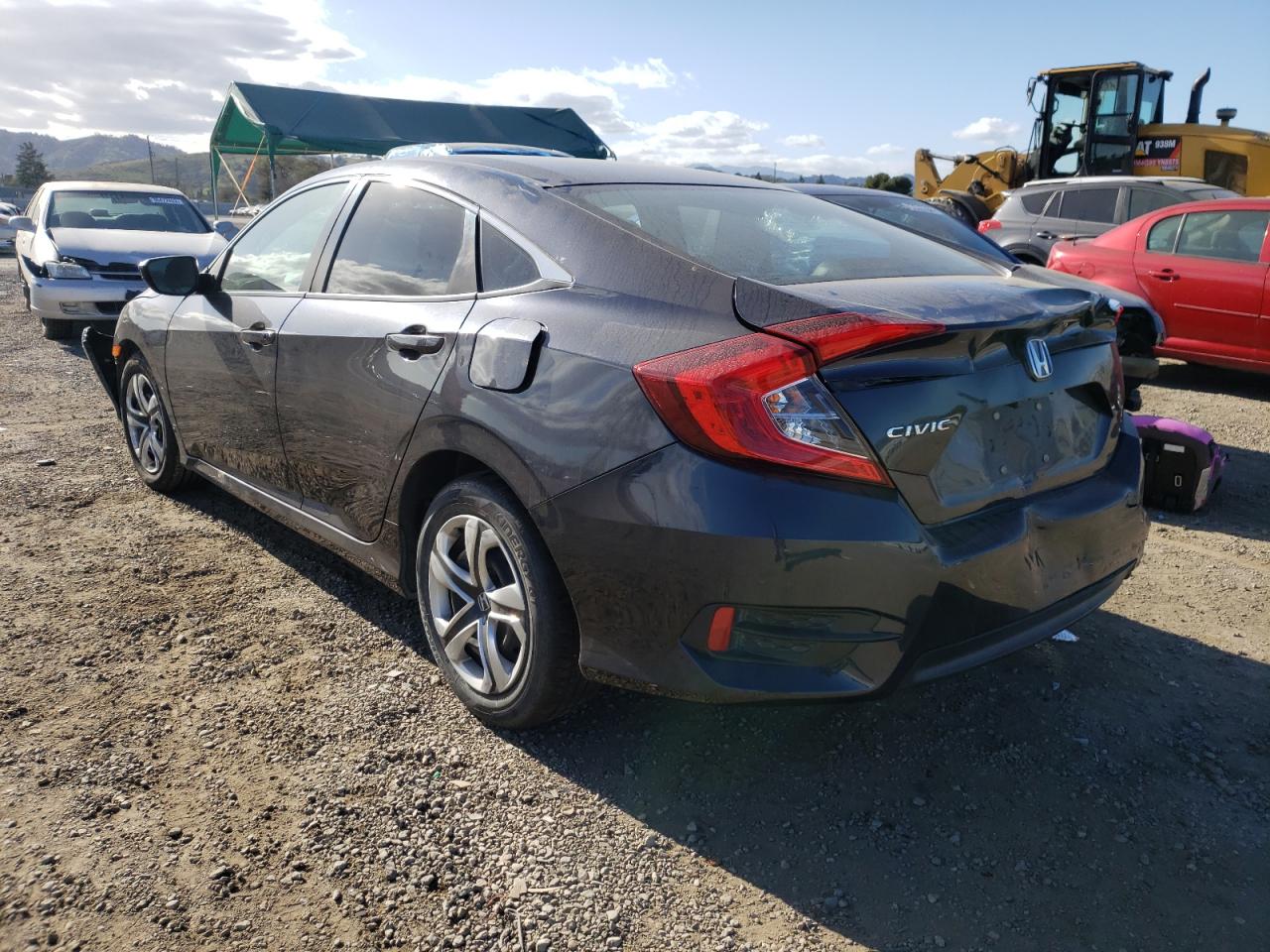 Photo 3 from auction – 2017 HONDA CIVIC LX with VIN 2HGFC2F55HH511616