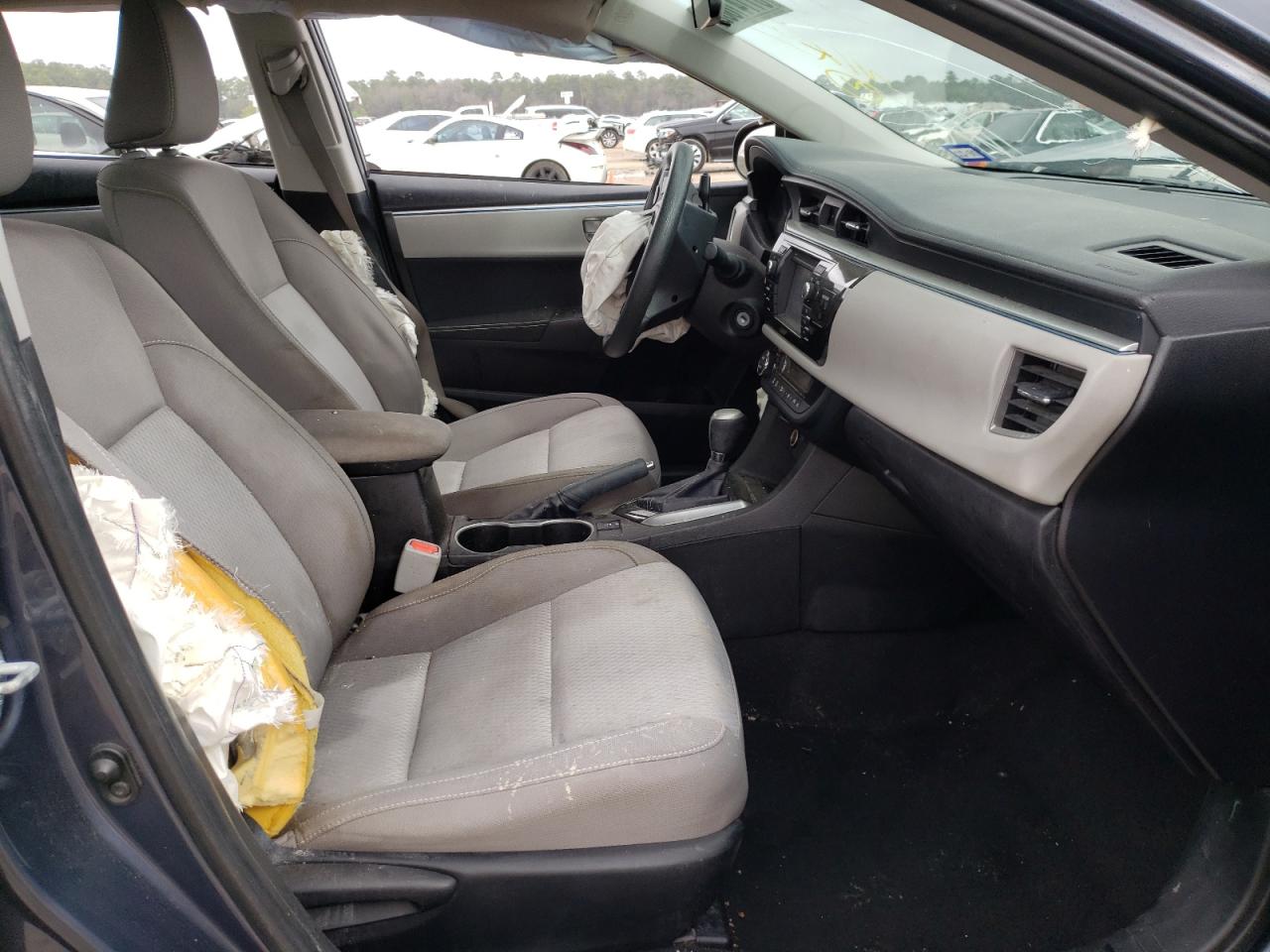 Photo 5 from auction – 2016 TOYOTA COROLLA L with VIN 5YFBURHEXGP554941