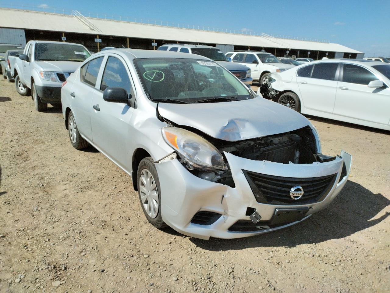 NISSAN VERSA S 2014 with VIN 3N1CN7AP7EL846318 - Photo from auction