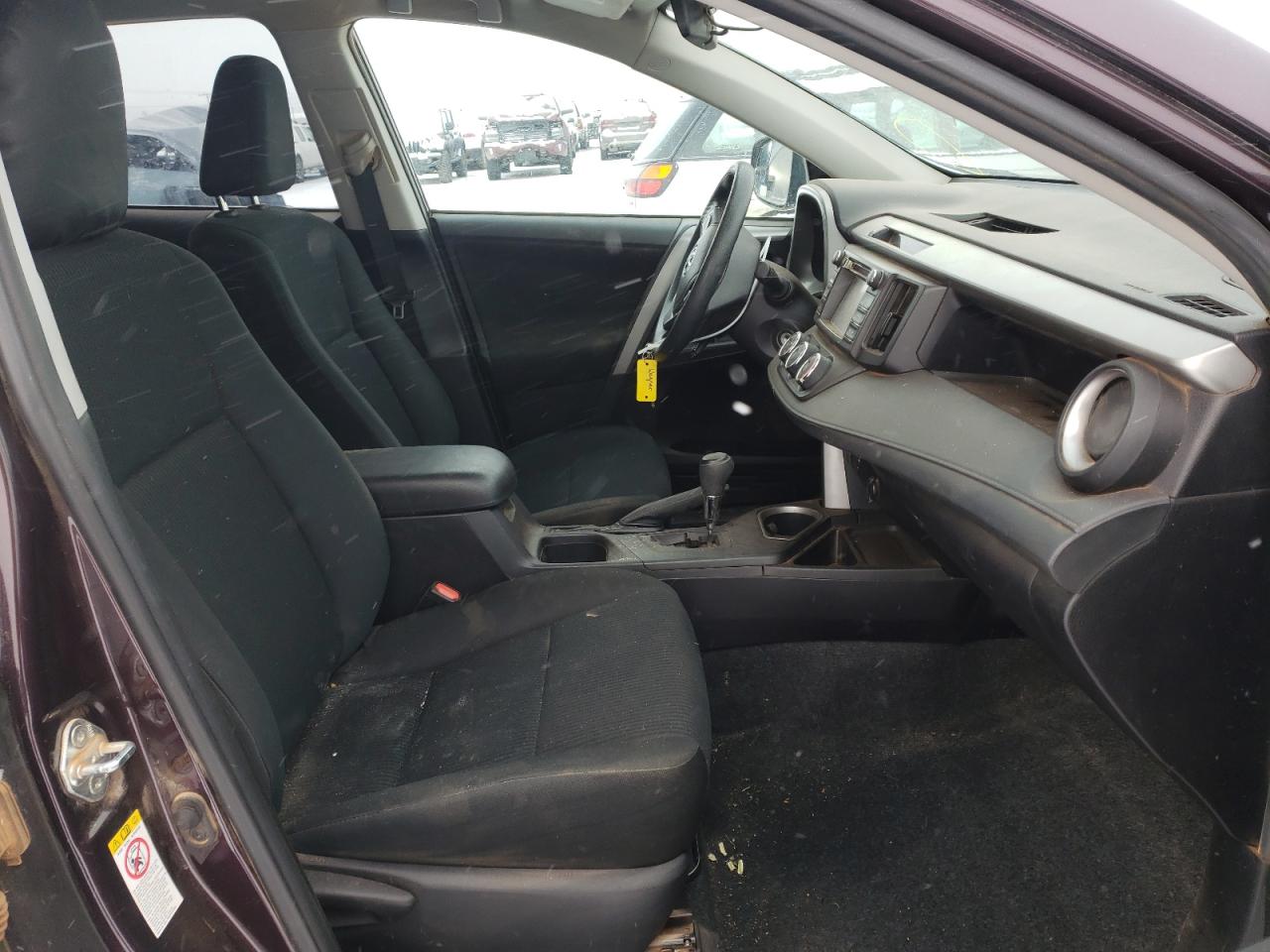 Photo 5 from auction – 2018 TOYOTA RAV4 LE with VIN 2T3BFREV8JW782836