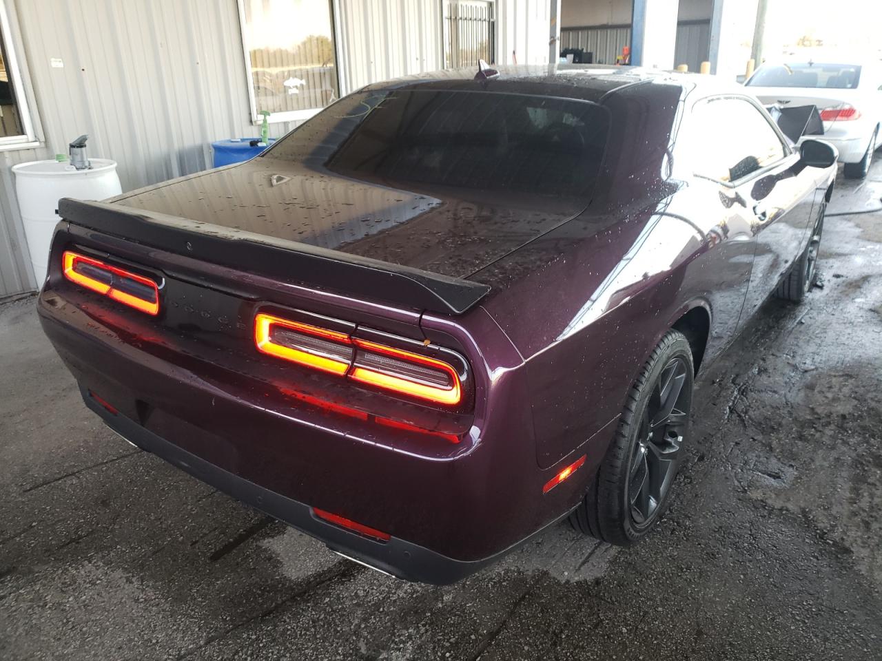 Photo 4 from auction – 2021 DODGE CHALLENGER with VIN 2C3CDZAG5MH600147