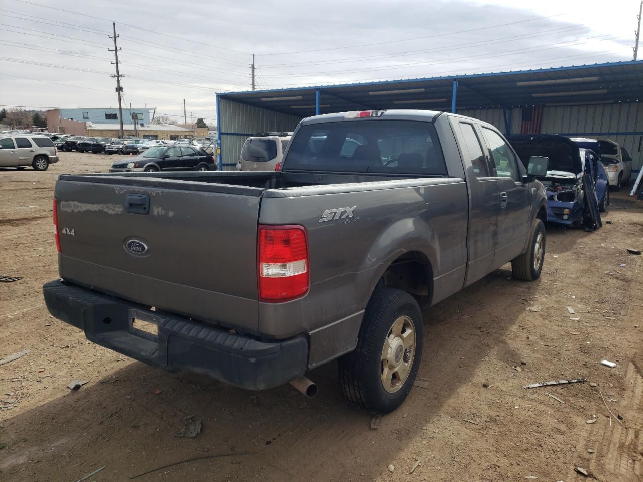 Photo 4 from auction – 2004 FORD F150 with VIN 1FTRX14WX4NC22013