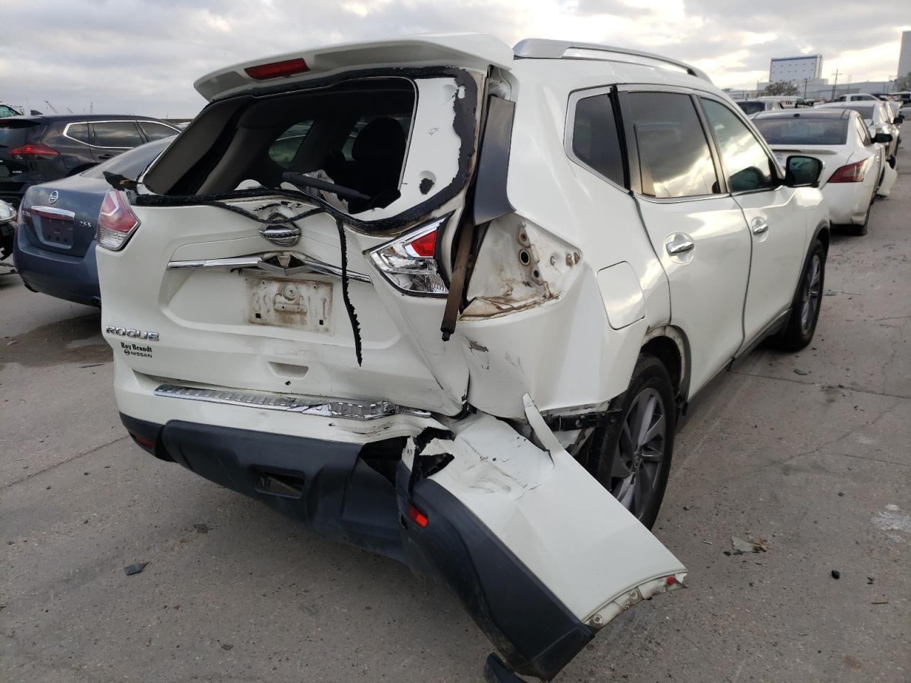 Photo 4 from auction – 2016 NISSAN ROGUE S with VIN 5N1AT2MT8GC742940