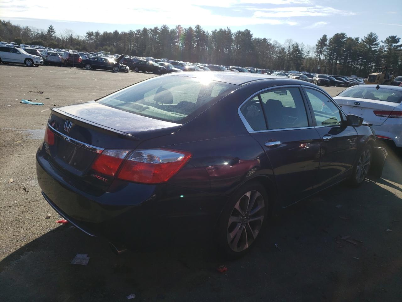 Photo 4 from auction – 2014 HONDA ACCORD SPO with VIN 1HGCR2F50EA293175