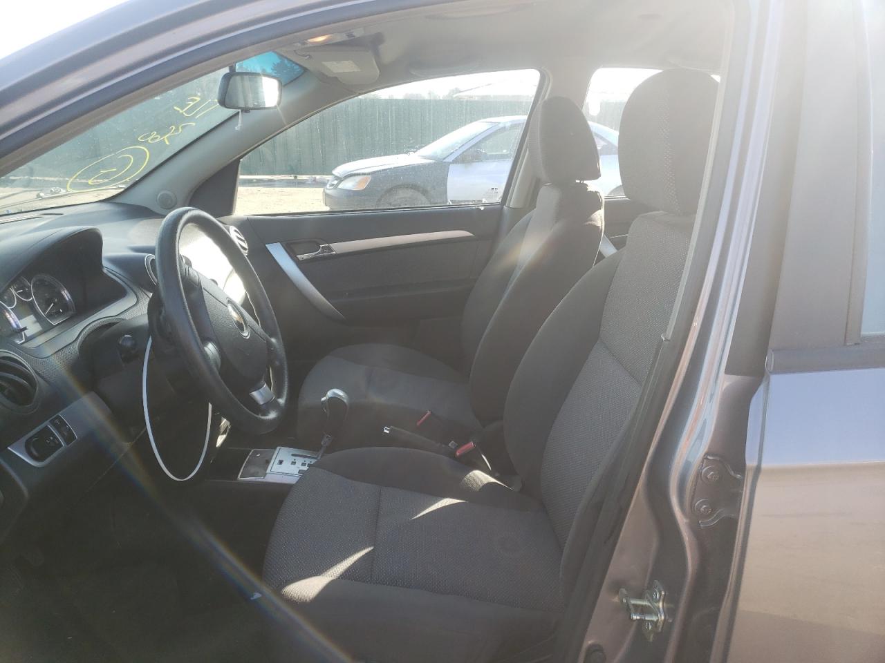 Photo 5 from auction – 2011 CHEVROLET AVEO LS with VIN KL1TD5DE2BB163932