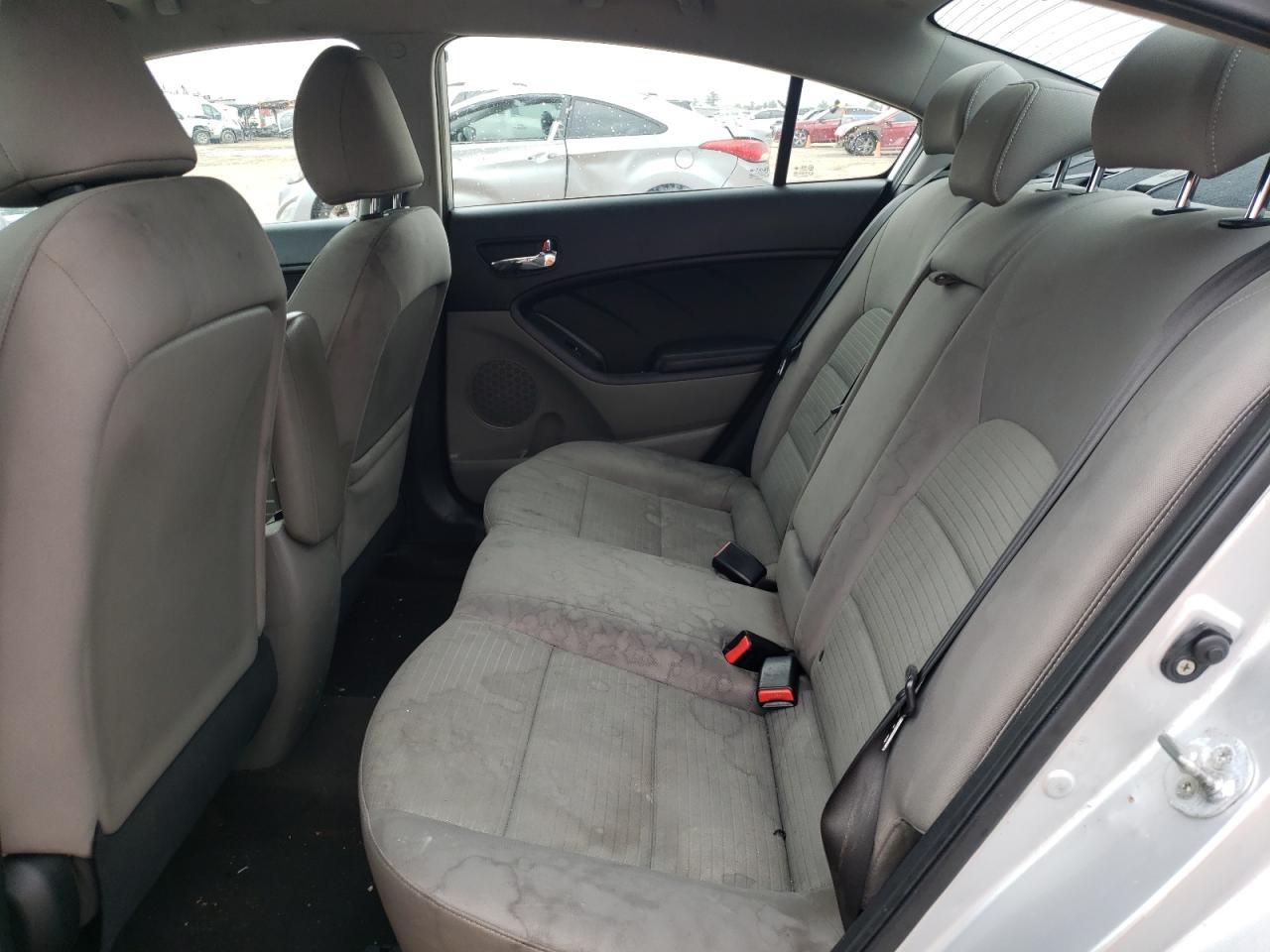 Photo 6 from auction – 2016 KIA FORTE with VIN KNAFX4A66G5449676