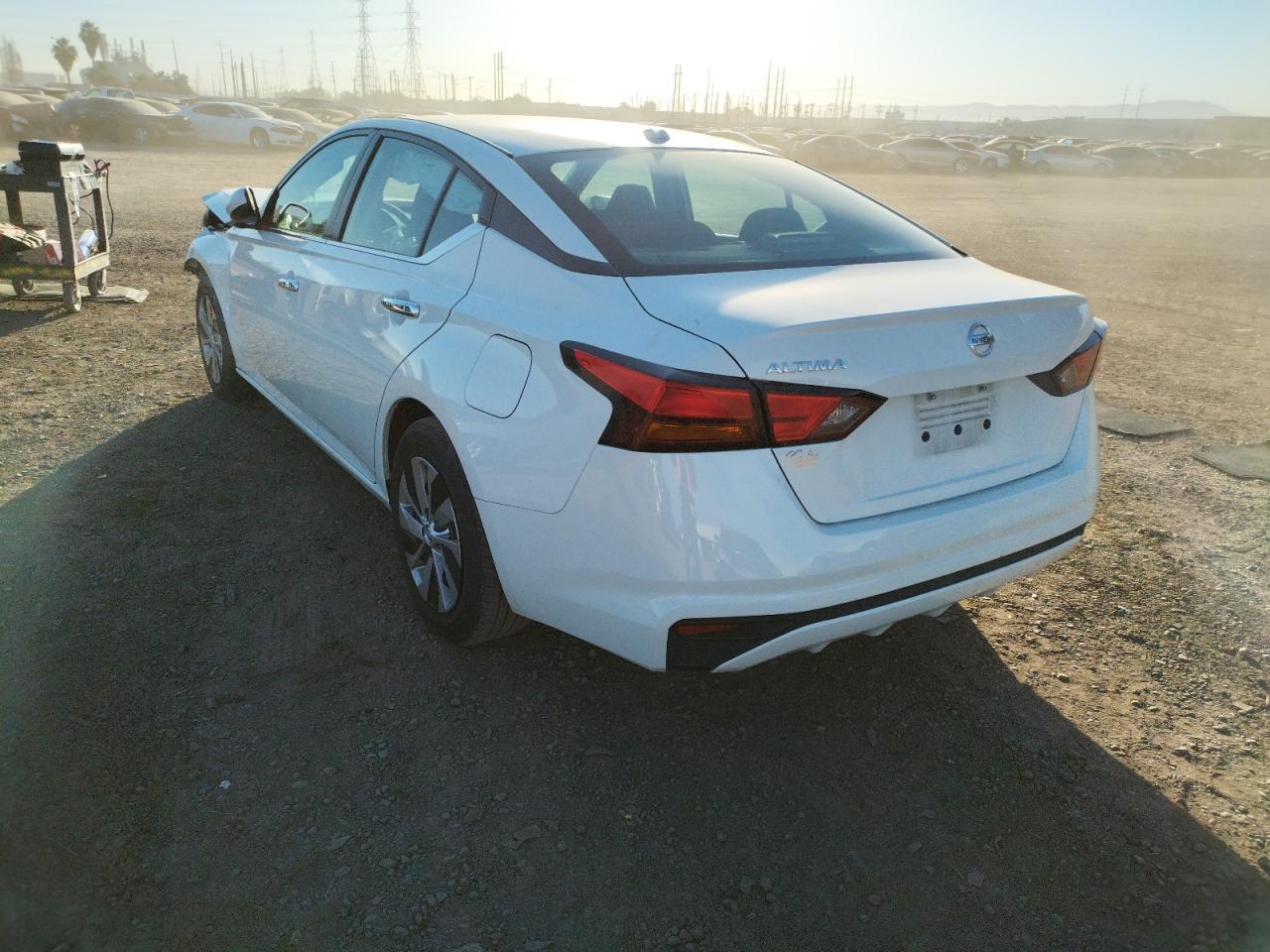 Photo 3 from auction – 2019 NISSAN ALTIMA S with VIN 1N4BL4BV1KC216625