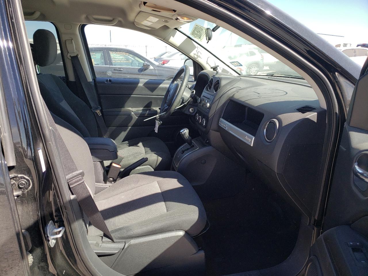 Photo 5 from auction – 2014 JEEP COMPASS SP with VIN 1C4NJDBB2ED891529