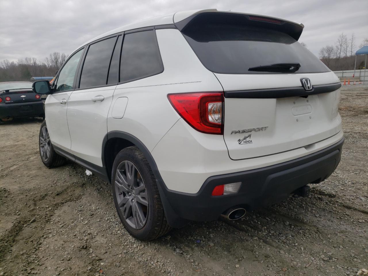 Photo 3 from auction – 2020 HONDA PASSPORT E with VIN 5FNYF7H53LB002373
