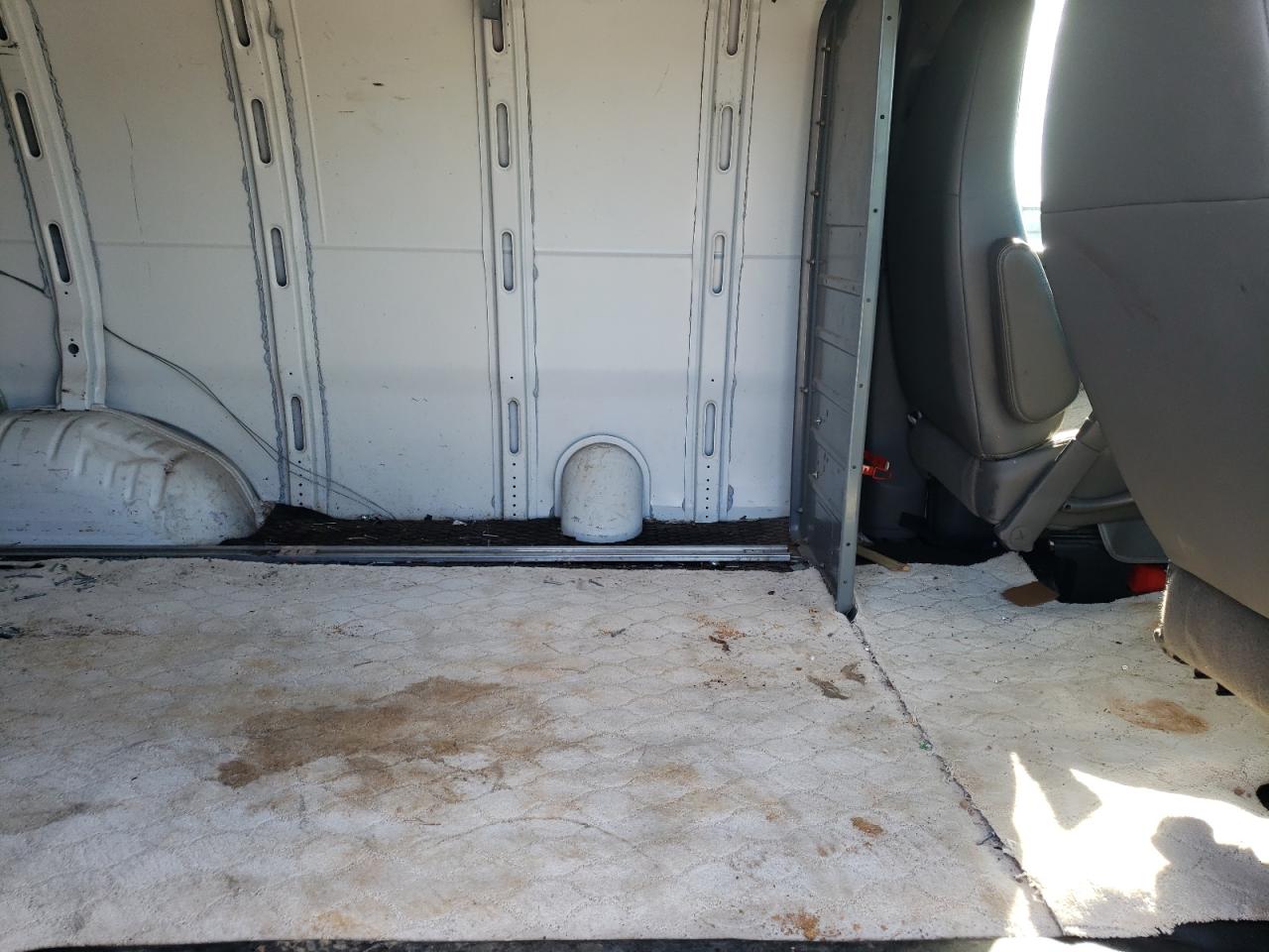 Photo 6 from auction – 2013 CHEVROLET EXPRESS G2 with VIN 1GCWGFCA8D1146420