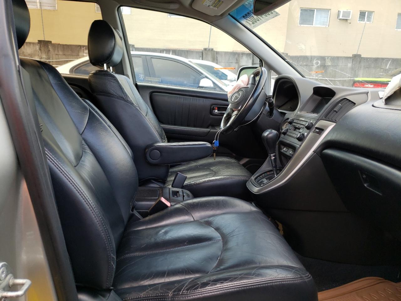 Photo 5 from auction – 2001 LEXUS RX 300 with VIN JTJHF10U310169440
