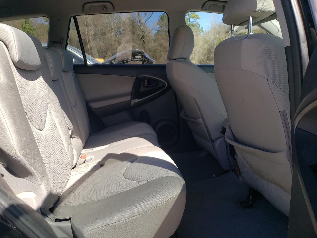 Photo 6 from auction – 2009 TOYOTA RAV4 with VIN 2T3ZF33V79W010905