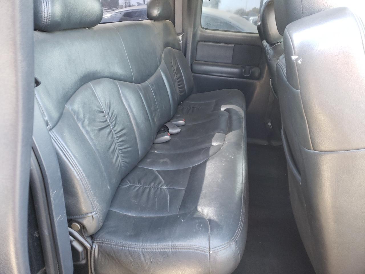 Photo 6 from auction – 1999 CHEVROLET SILVERADO with VIN 2GCEC19T7X1198705
