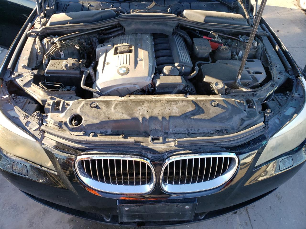Photo 7 from auction – 2007 BMW 525 I with VIN WBANE53567CW59685