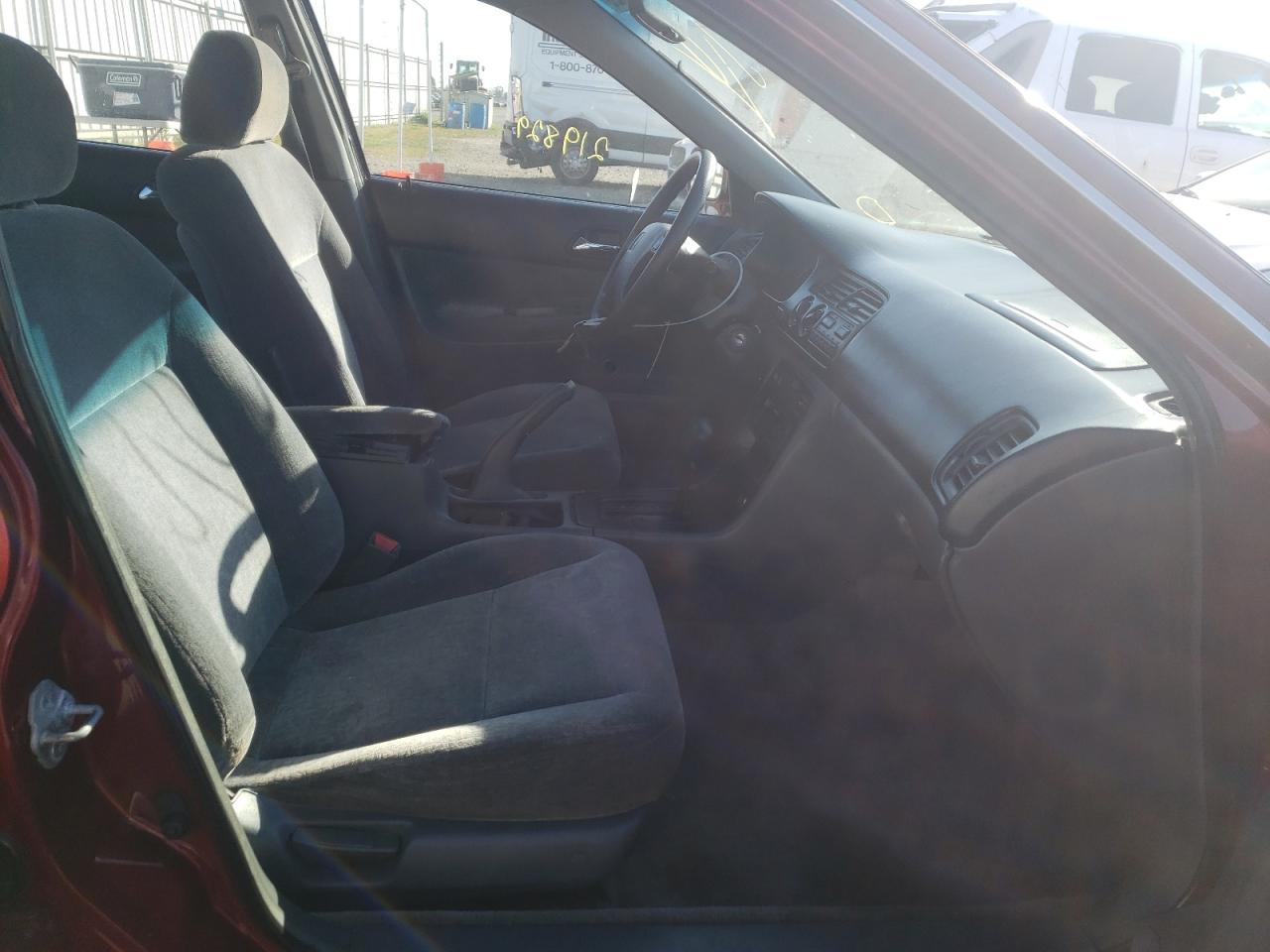 Photo 5 from auction – 1996 HONDA ACCORD EX with VIN 1HGCD5656TA072774