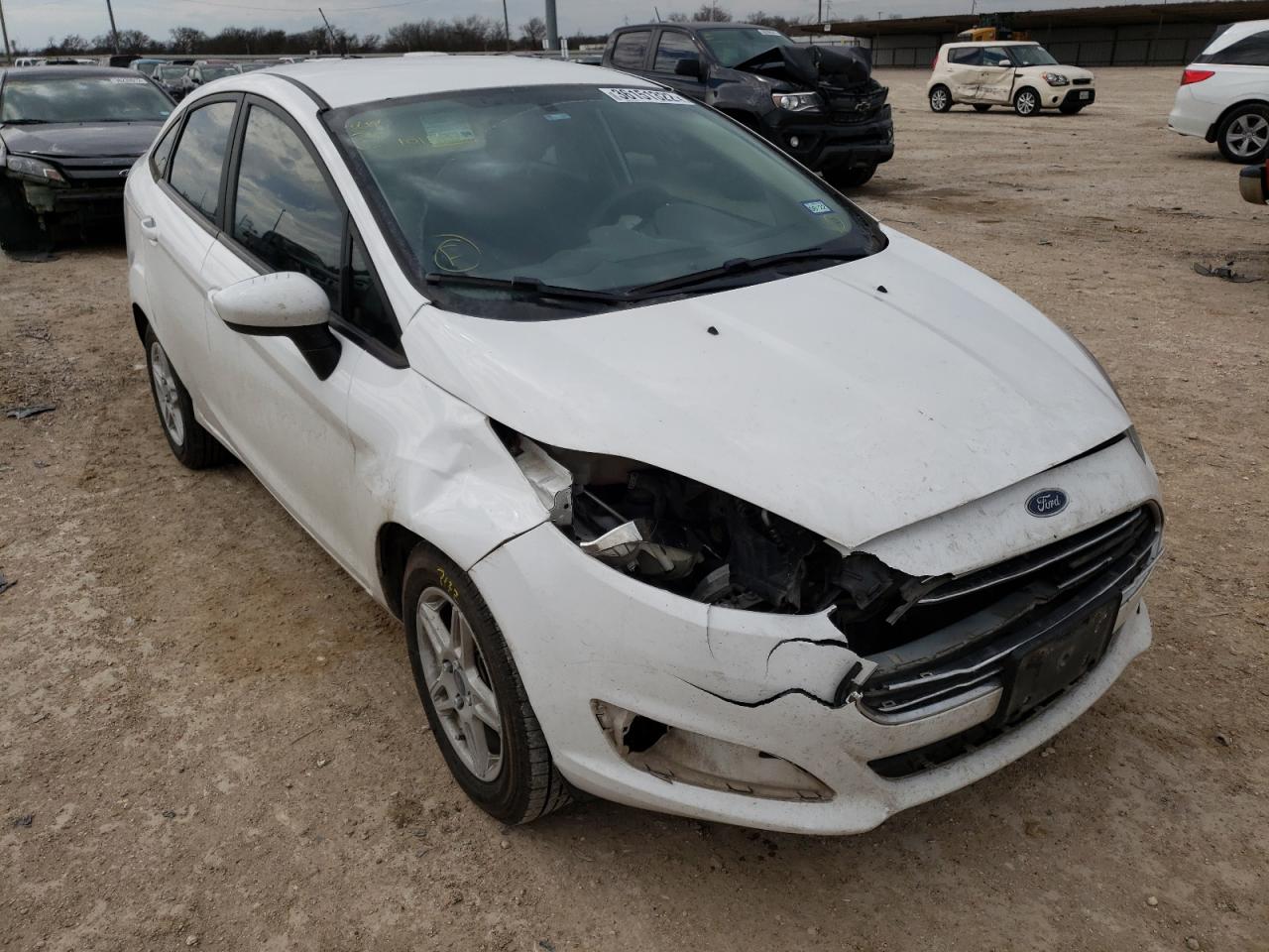 FORD FIESTA SE 2017 with VIN 3FADP4BJ3HM101140 - Photo from auction