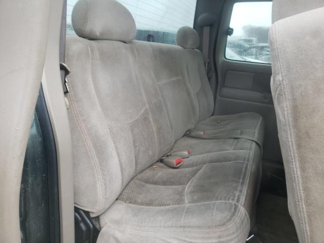 Photo 6 from auction – 2004 CHEVROLET SILVERADO with VIN 2GCEK19T541377226