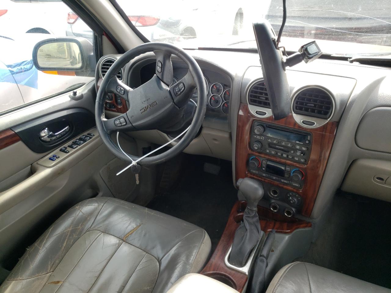 Photo 9 from auction – 2002 GMC ENVOY with VIN 1GKDT13S522413054