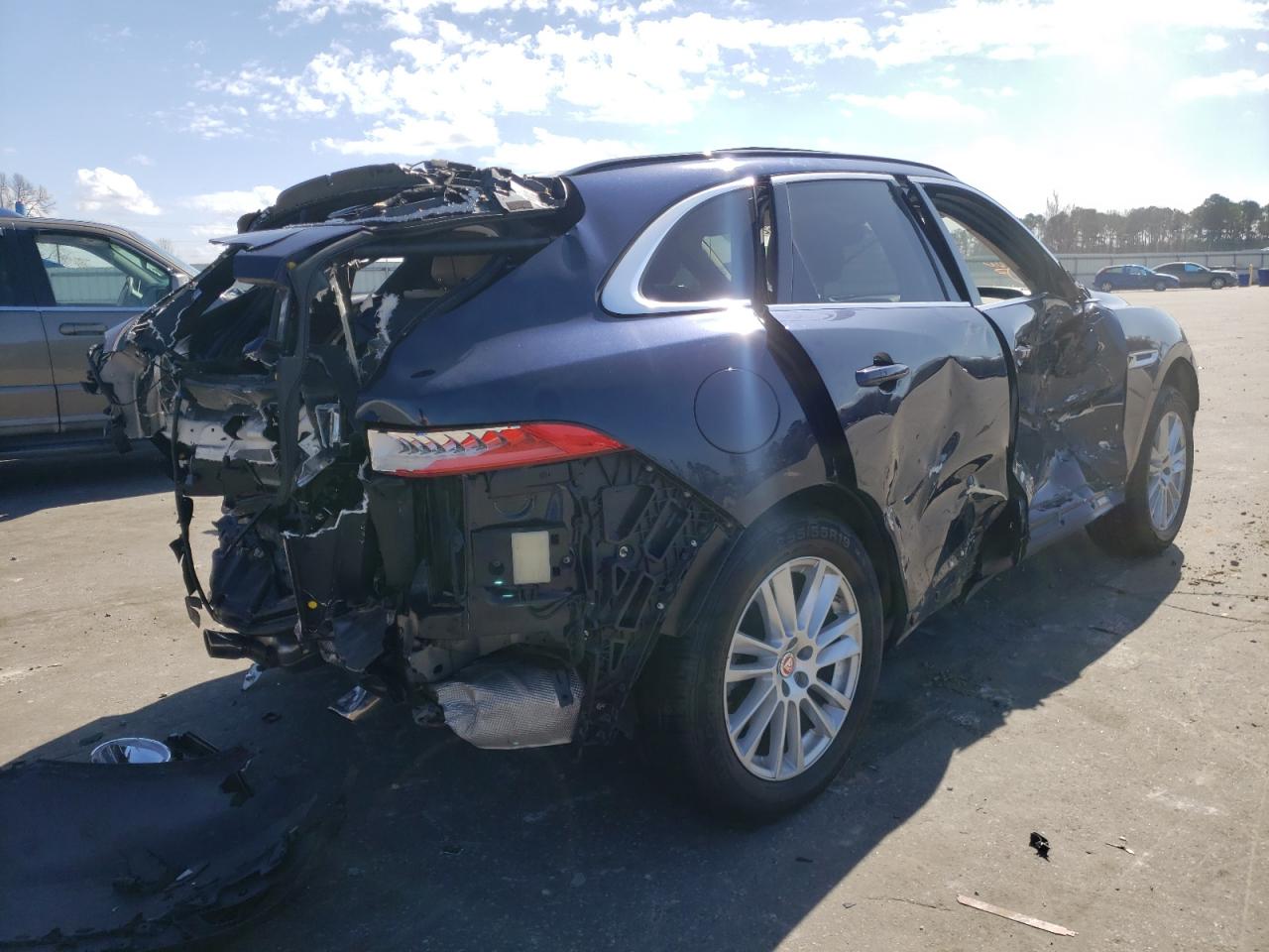 Photo 4 from auction – 2018 JAGUAR F-PACE PRE with VIN SADCK2FXXJA269596