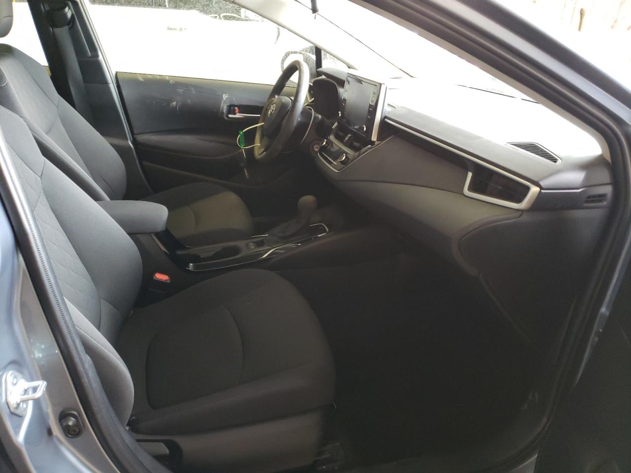 Photo 5 from auction – 2021 TOYOTA COROLLA LE with VIN JTDEPMAE6MJ128200