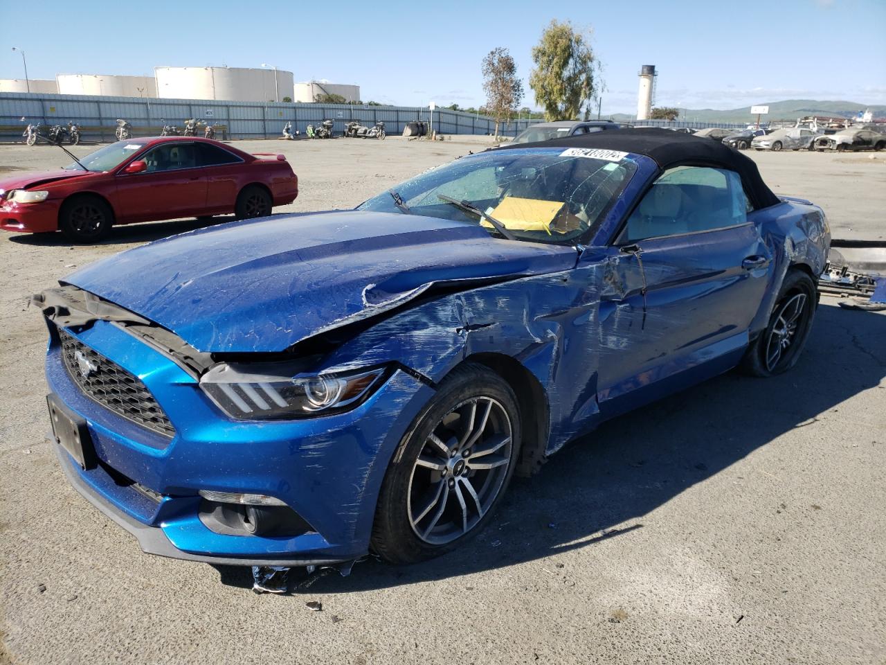 Photo 2 from auction – 2017 FORD MUSTANG with VIN 1FATP8UH7H5310576