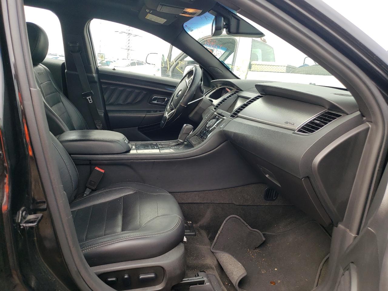 Photo 5 from auction – 2015 FORD TAURUS SHO with VIN 1FAHP2KT9FG131595