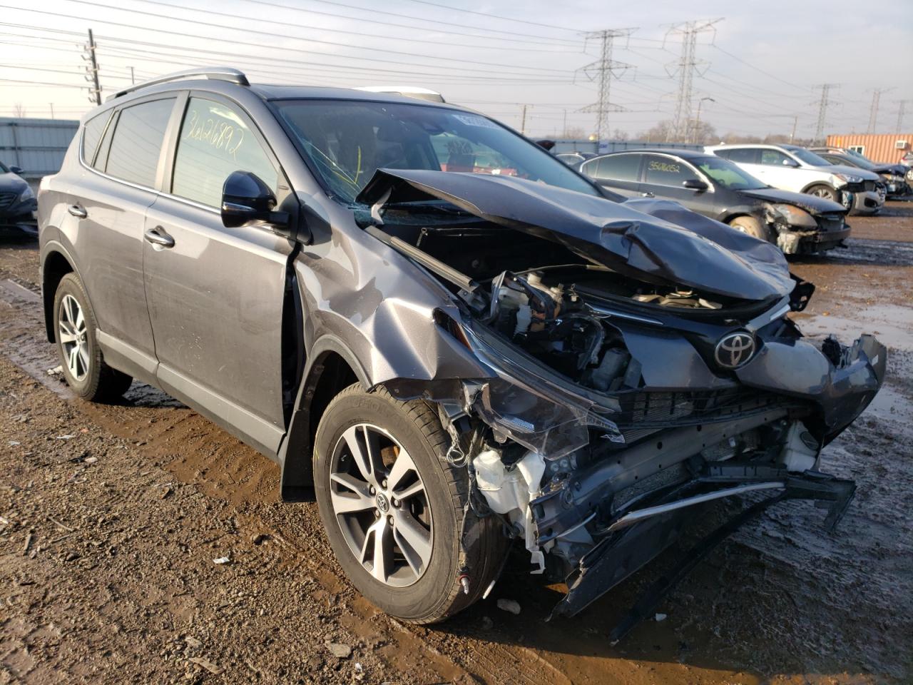 Photo 1 from auction – 2017 TOYOTA RAV4 XLE with VIN JTMRFREV0HJ131790