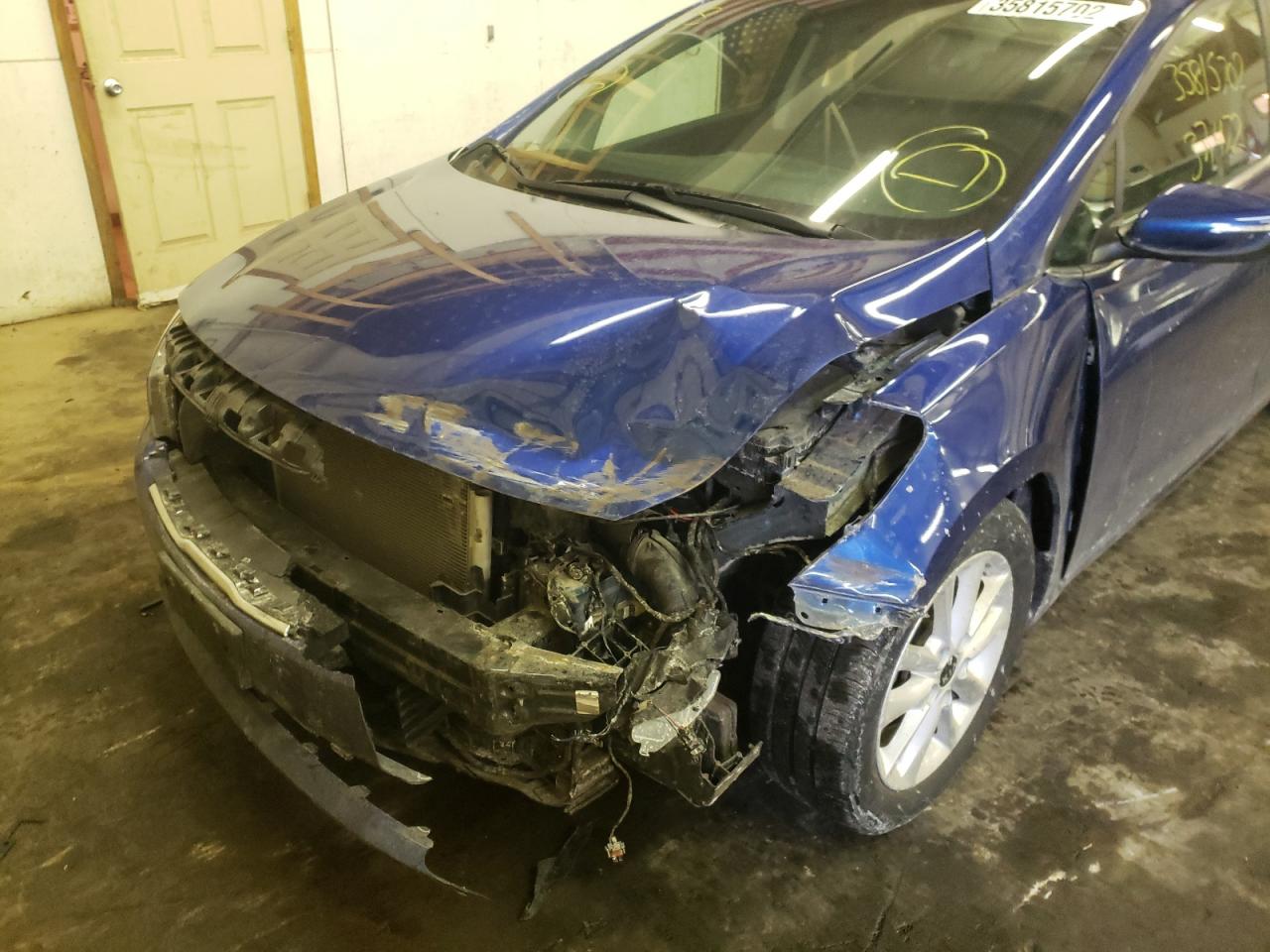 Photo 9 from auction – 2017 KIA FORTE LX with VIN 3KPFL4A7XHE118628