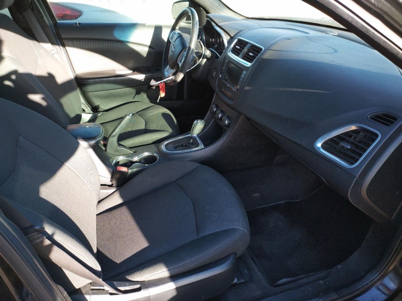 Photo 5 from auction – 2012 DODGE AVENGER SX with VIN 1C3CDZCB4CN178590