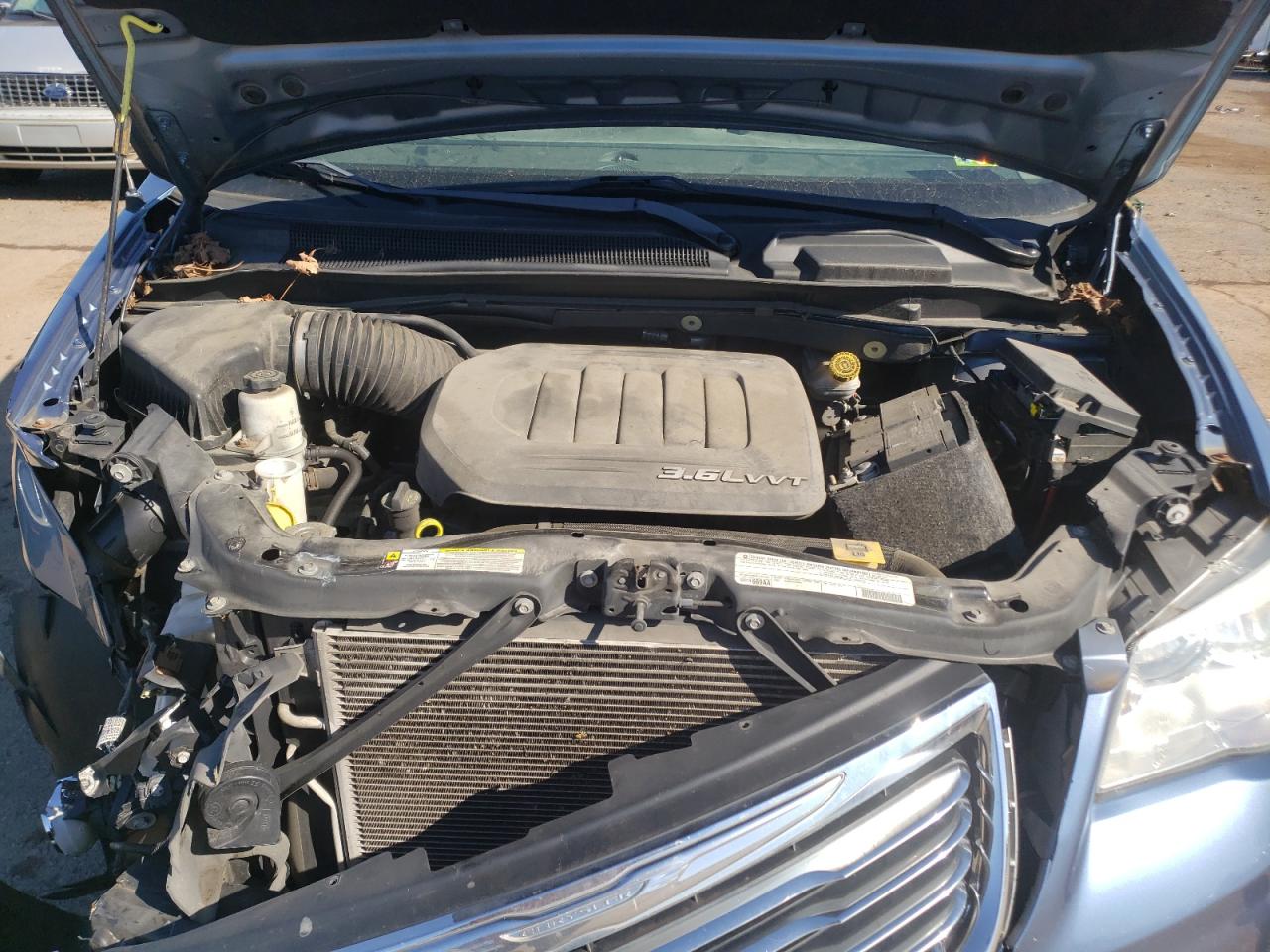 Photo 7 from auction – 2012 CHRYSLER TOWN & COU with VIN 2C4RC1BG3CR194774
