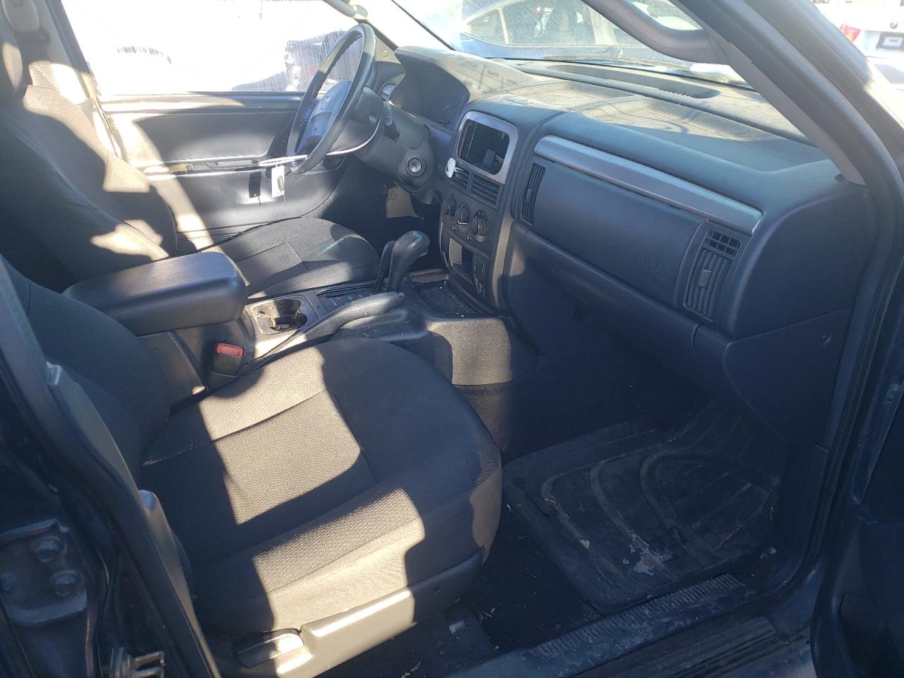 Photo 5 from auction – 2004 JEEP GRAND CHER with VIN 1J4GW48S64C345249