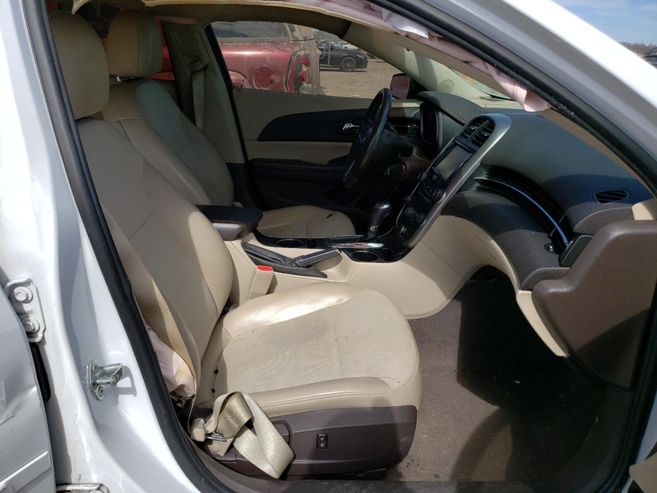 Photo 5 from auction – 2015 CHEVROLET MALIBU 2LT with VIN 1G11D5SL2FF263022