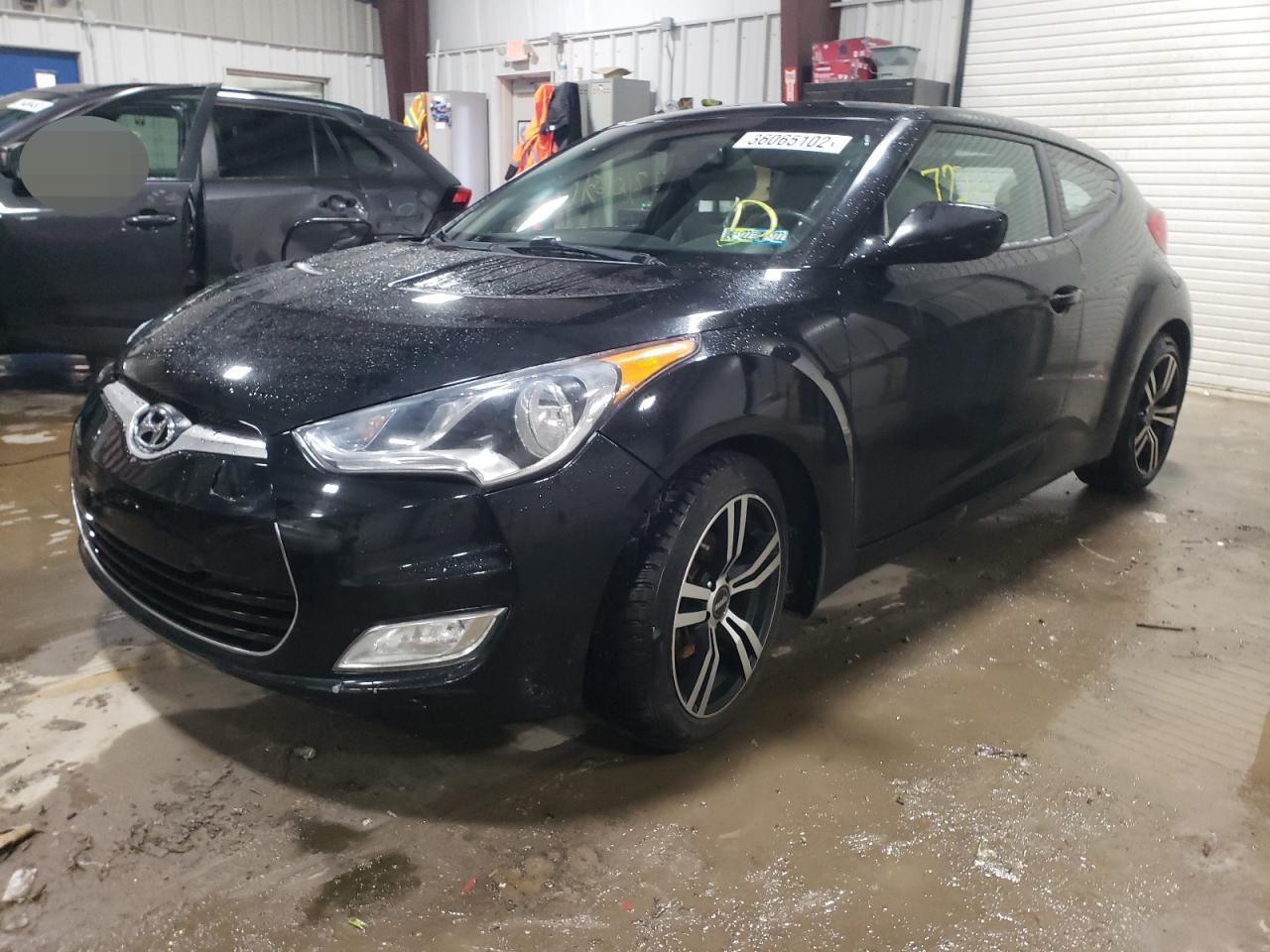 Photo 2 from auction – 2013 HYUNDAI VELOSTER with VIN KMHTC6AD6DU172374