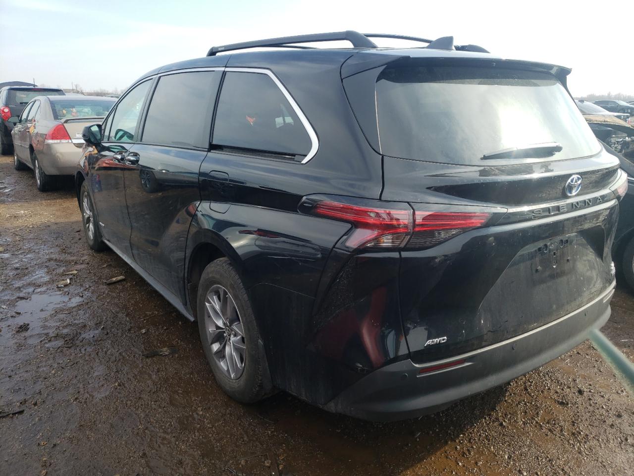 Photo 3 from auction – 2021 TOYOTA SIENNA XLE with VIN 5TDYSKFC0MS016499