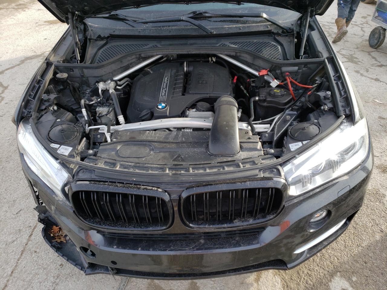 Photo 7 from auction – 2015 BMW X5 XDRIVE3 with VIN 5UXKR0C53F0K64682