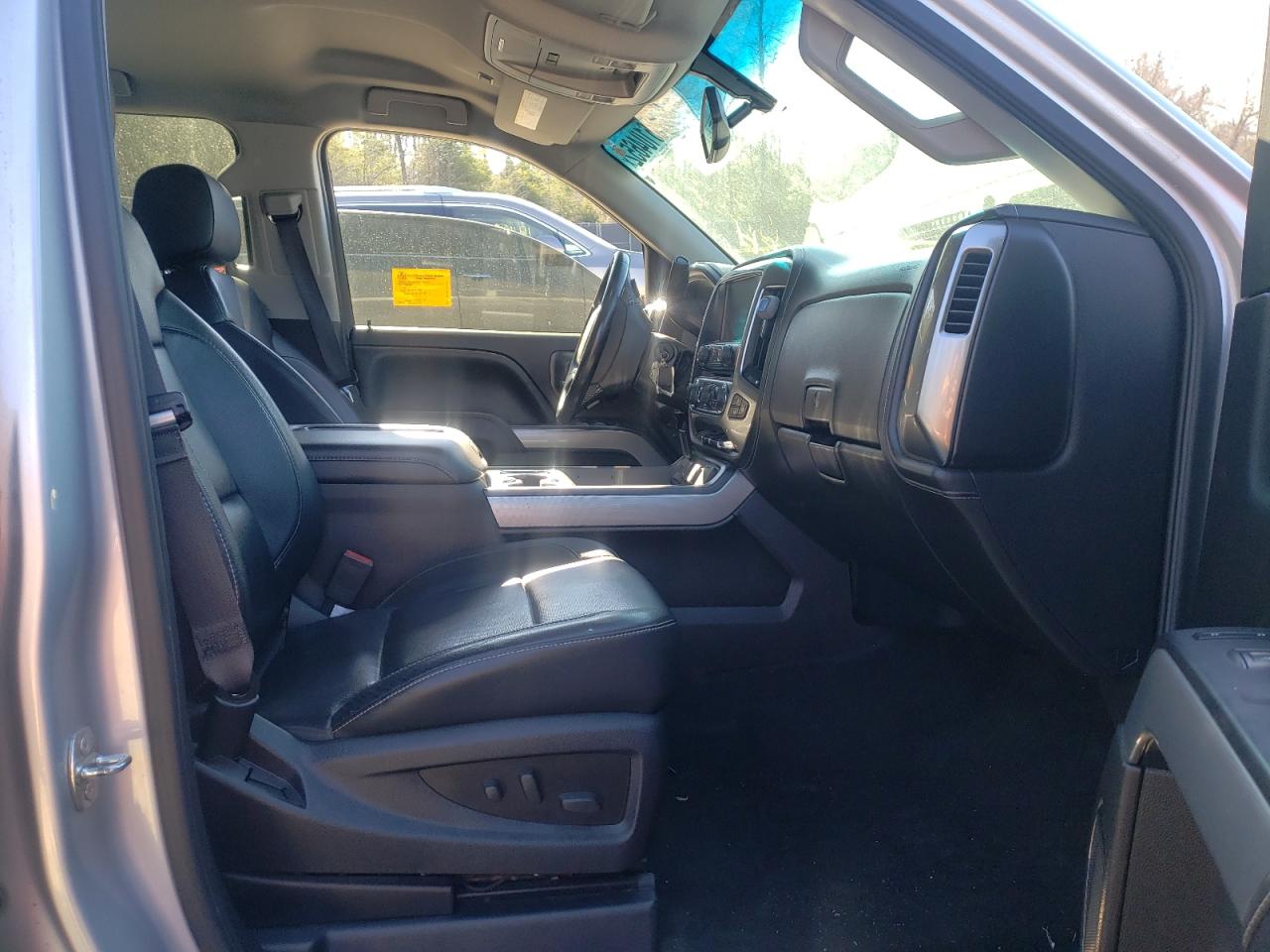 Photo 5 from auction – 2015 CHEVROLET SILVERADO with VIN 3GCUKSEC4FG467310