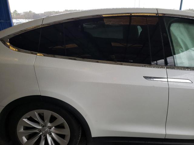 Photo 6 from auction – 2019 TESLA MODEL X with VIN 5YJXCAE27KF181964