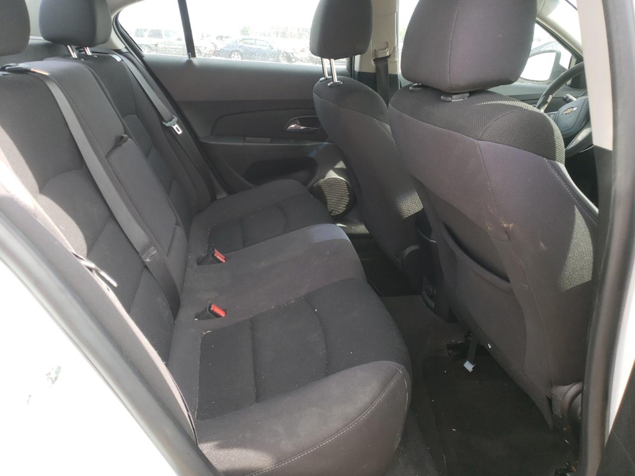 Photo 6 from auction – 2017 CHEVROLET CRUZE with VIN 1G1PC5SB0F7158848