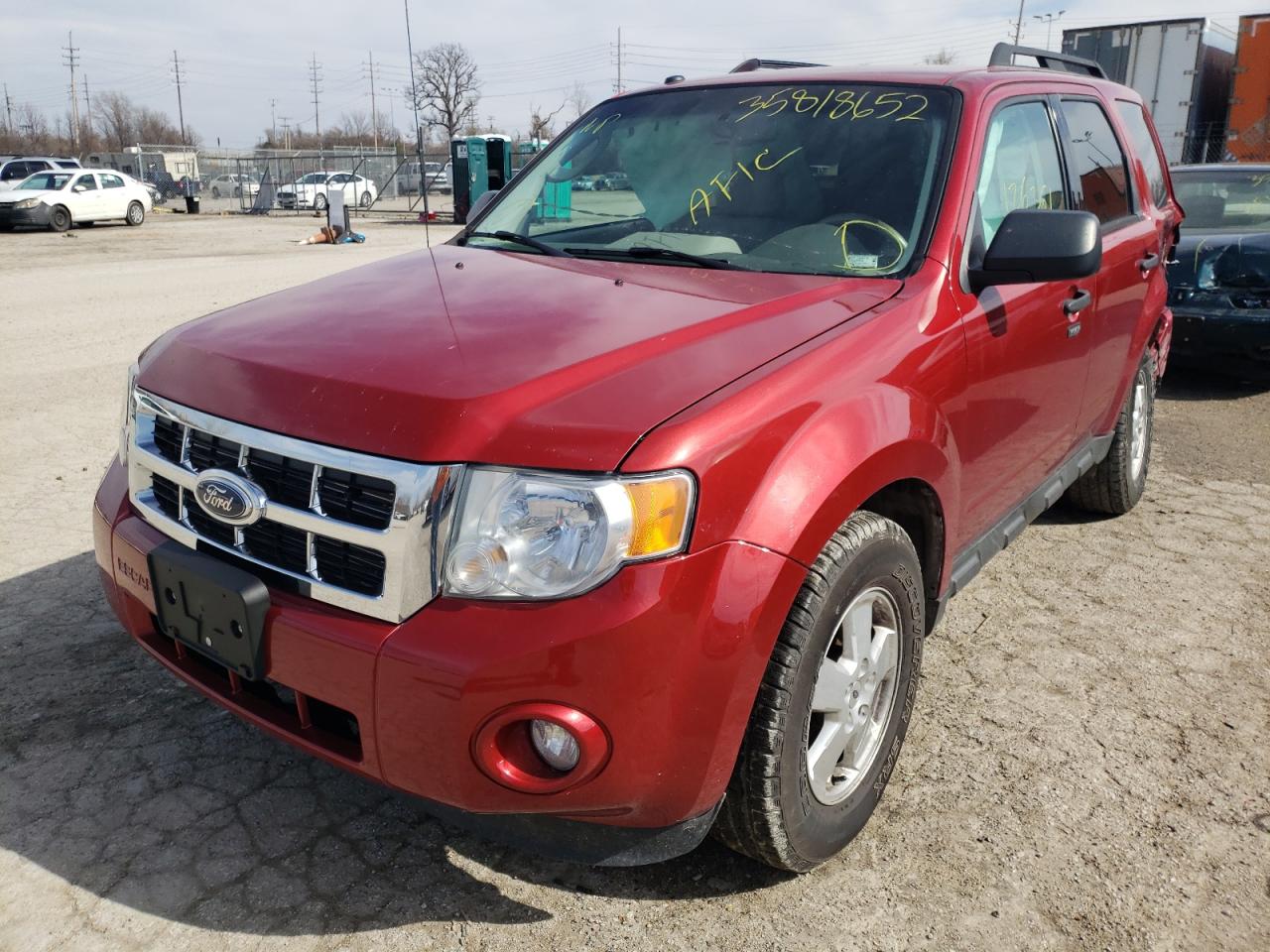 صورة رقم 2 من المزاد - 2012 FORD ESCAPE XLT مع VIN 1FMCU9DG4CKA35450