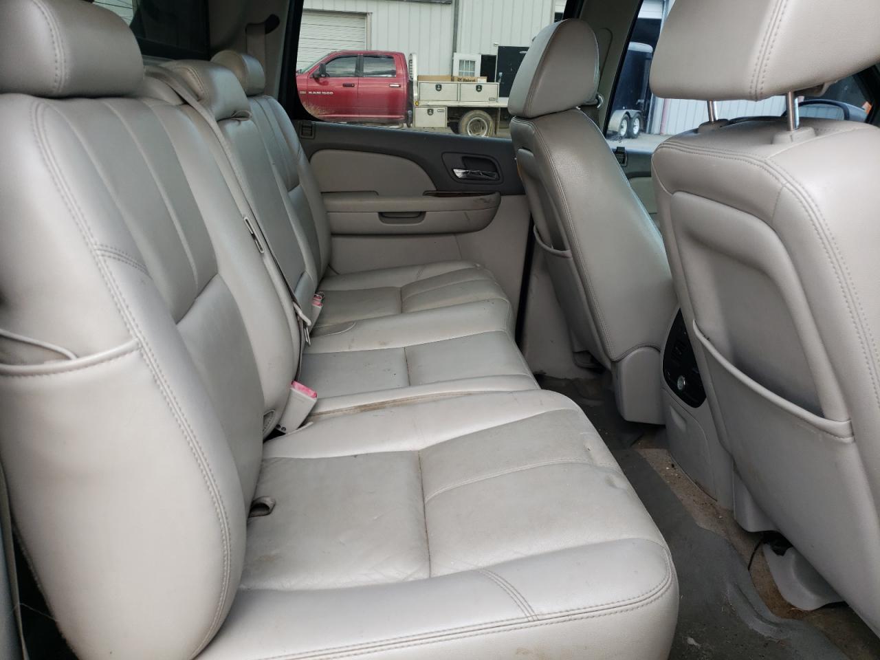 Photo 6 from auction – 2007 CHEVROLET AVALANCHE with VIN 3GNFK12367G196055