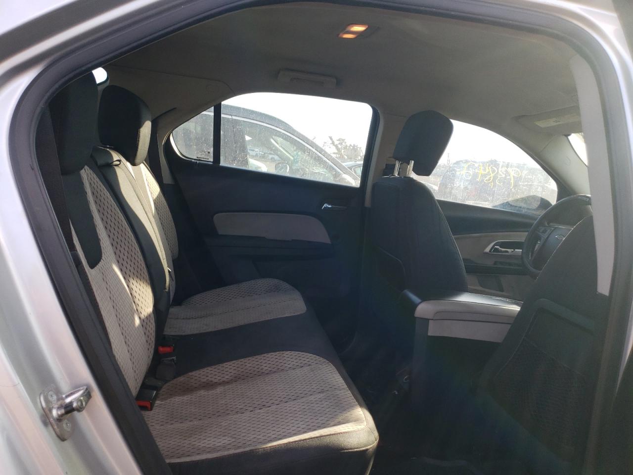 Photo 18 from auction – 2011 CHEVROLET EQUINOX LS with VIN 2GNALBEC4B1231914