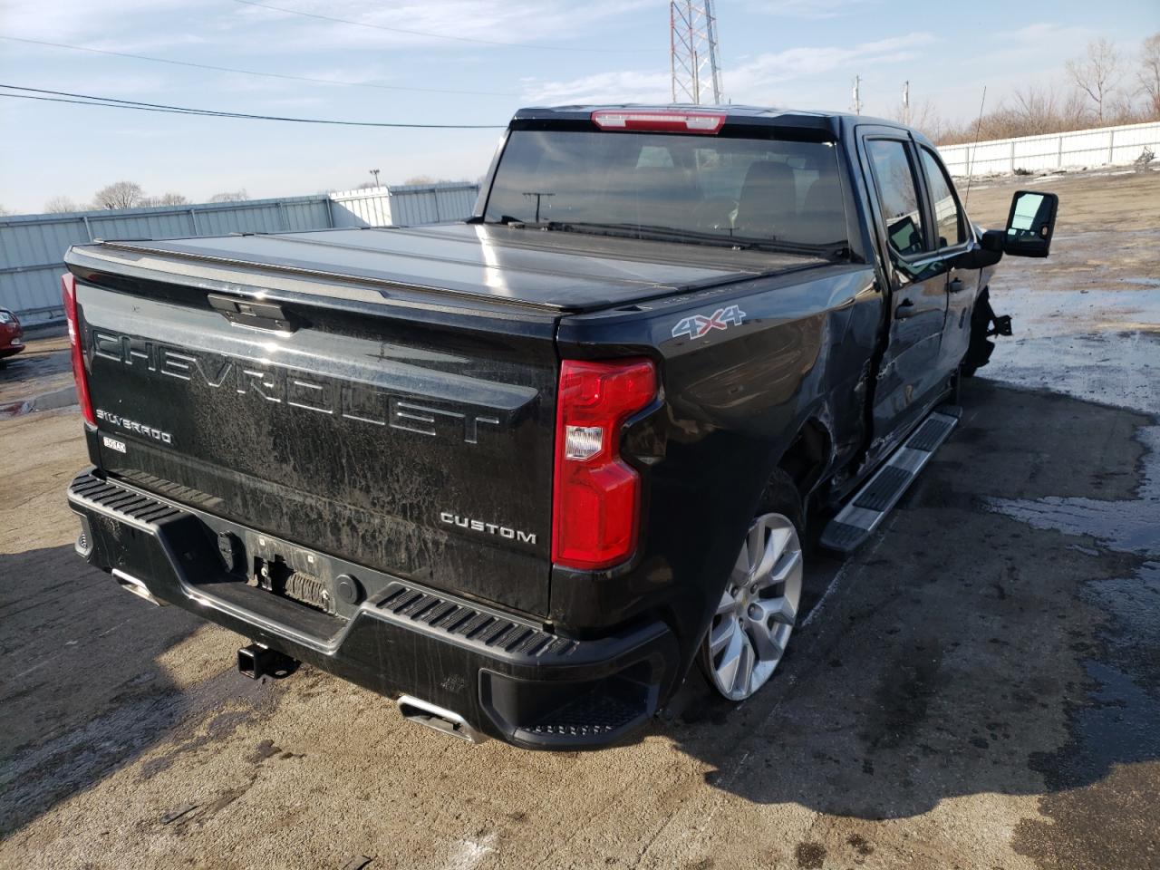 Photo 4 from auction – 2019 CHEVROLET SILVERADO with VIN 3GCUYBEF6KG700395