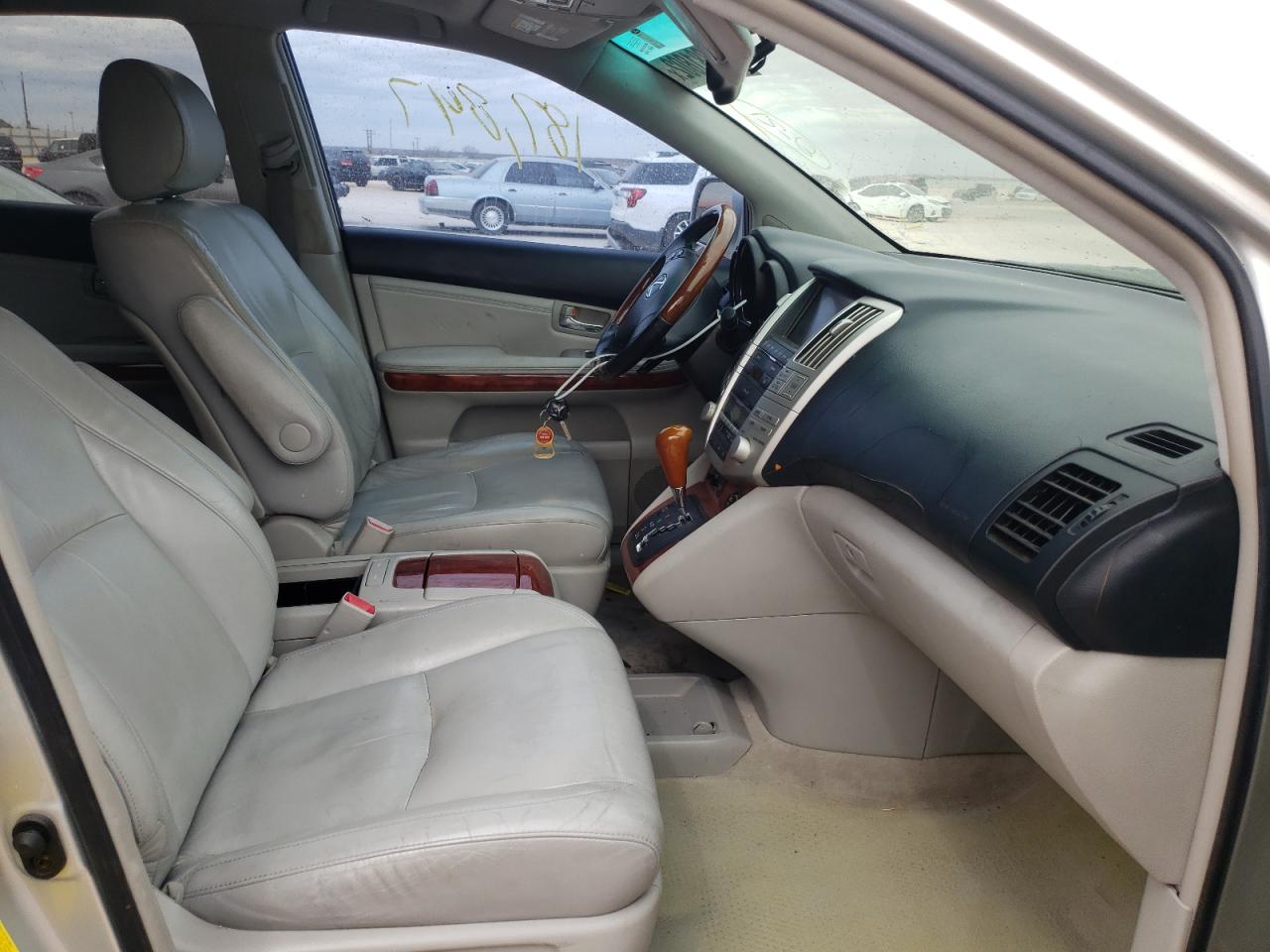 Photo 5 from auction – 2004 LEXUS RX 330 with VIN JTJGA31U740025639