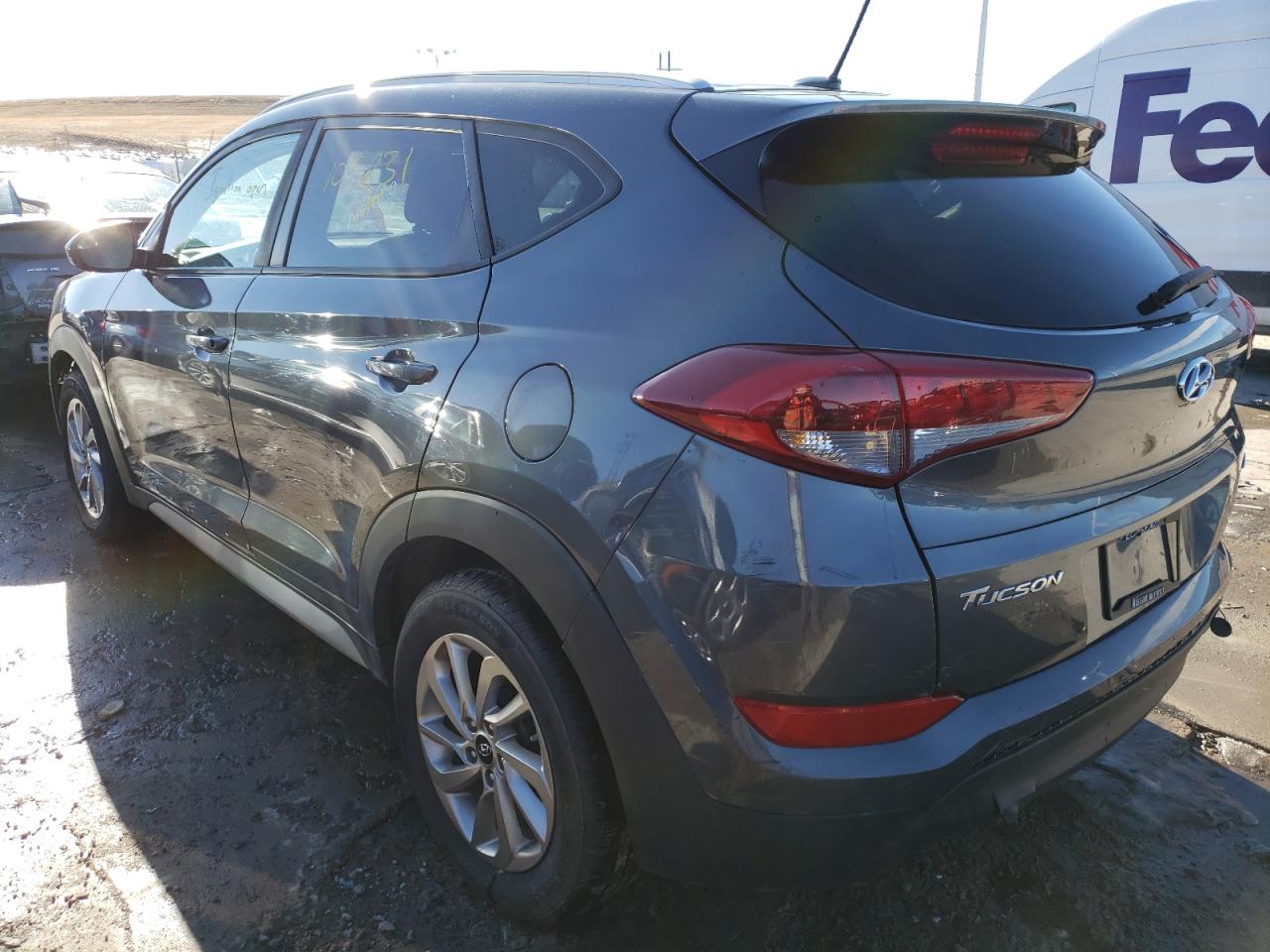 Photo 3 from auction – 2017 HYUNDAI TUCSON LIM with VIN KM8J3CA46HU466367