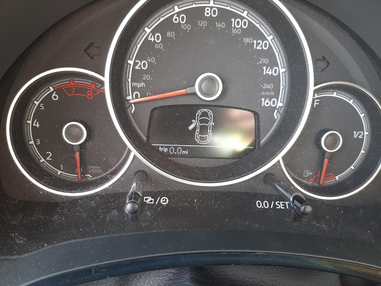 Photo 8 from auction – 2019 VOLKSWAGEN BEETLE S with VIN 3VWFD7AT3KM712418