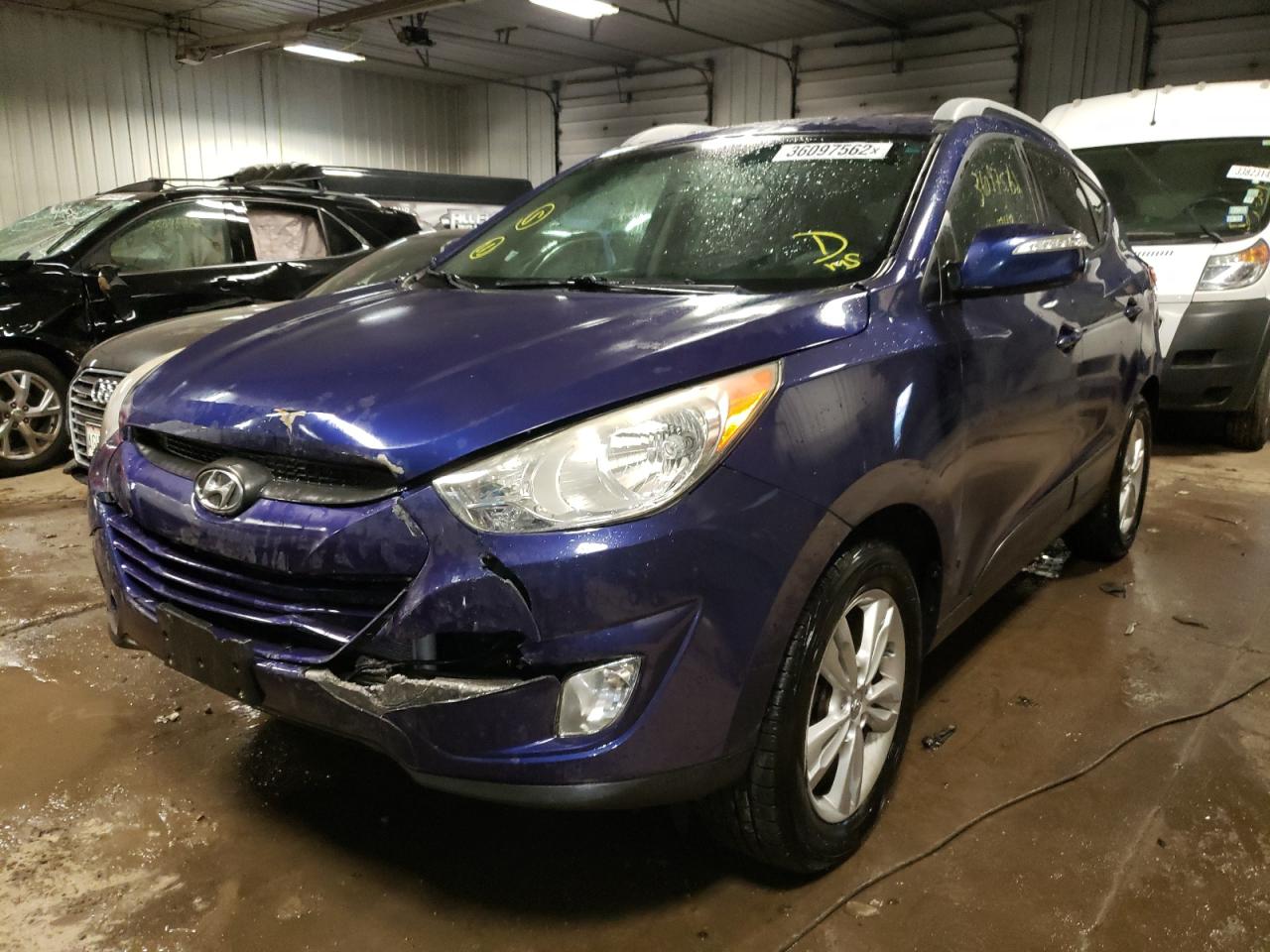 Photo 2 from auction – 2013 HYUNDAI TUCSON GLS with VIN KM8JUCAC2DU603397