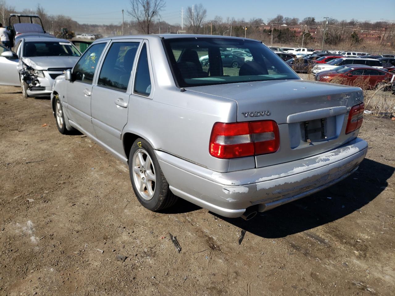 Photo 3 from auction – 2000 VOLVO S70 BASE with VIN YV1LS61J9Y2657326