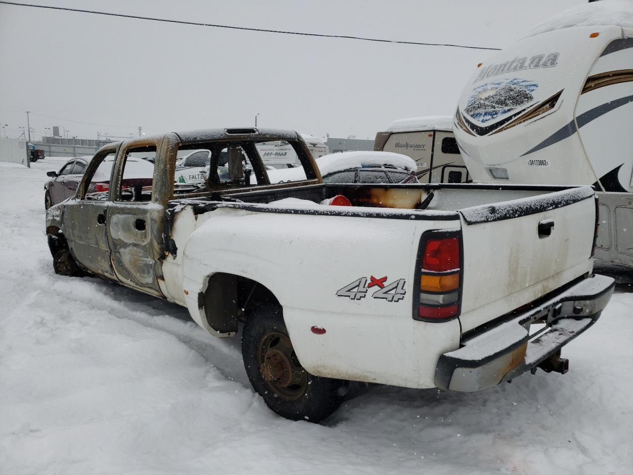 Photo 3 from auction – 2001 GMC NEW SIERRA with VIN 1GDJK33131F186258