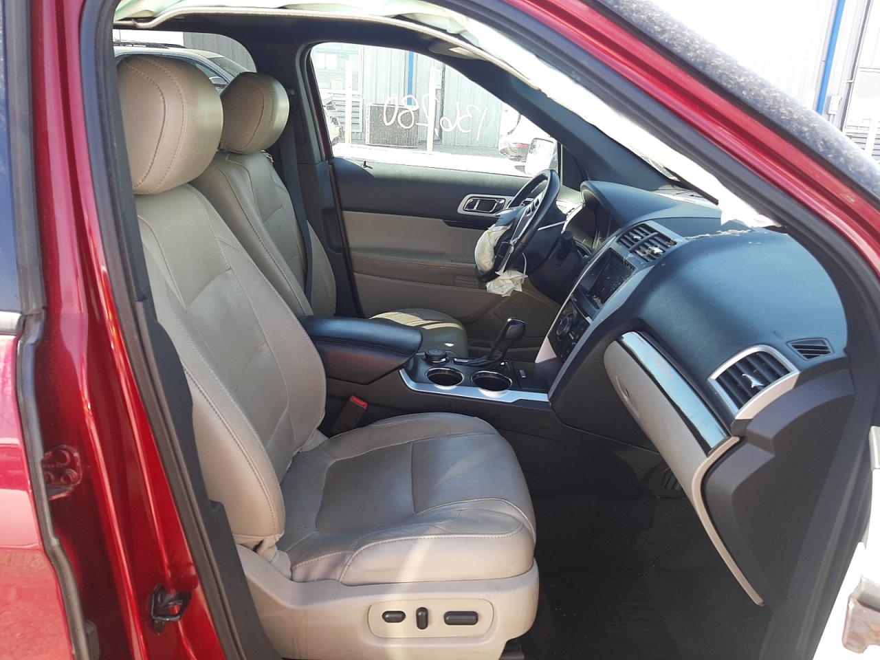Photo 5 from auction – 2013 FORD EXPLORER L with VIN 1FM5K8F87DGB27185